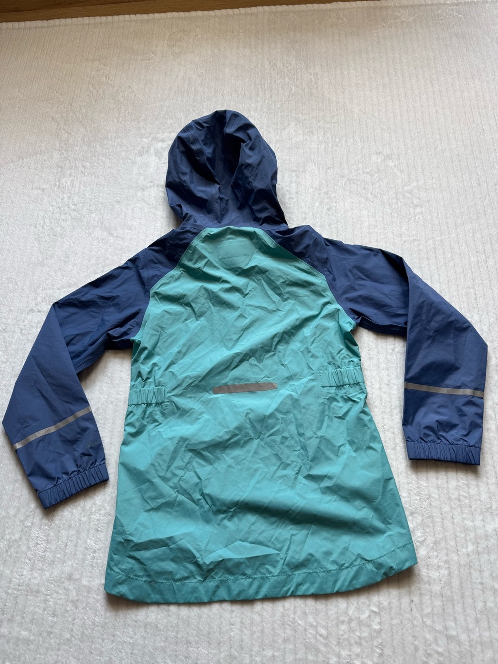 Patagonia Boys' Two-Tone Blue & Teal Raincoat - Picture 15 of 15